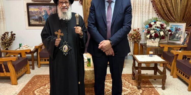 رئيس جامعة العريش يهنئ قداسة البابا تواضروس الثاني والإخوة الأقباط بمناسبة عيد القيامة المجيد .