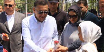 محافظ القليوبية يشارك المواطنين احتفالات “شم النسيم” بحدائق القناطر الخيرية ( صور )