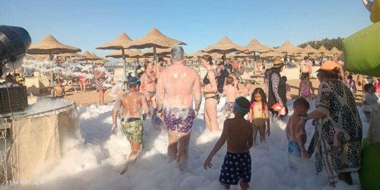 حفلات الفوم فارتى تجذب المصريين والأجانب فى شم النسيم