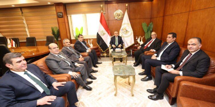 تطبيقا للعمل عن بُعد وزير العدل يباشر مهامه من مركز الدراسات ويلتقي نادي مجلس الدولة