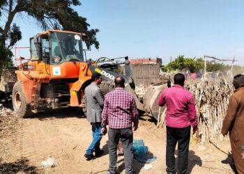 إزالة التعدي علي الأراضي الزراعية بطحوريا- شبين القناطر