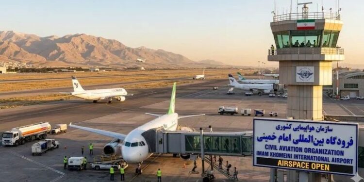 إعادة فتح تدريجي للمجال الجوي الإيراني وسط ترتيبات تقنية وأمنية مشددة