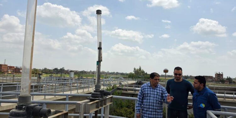 رئيس مياه المنوفية يتابع عمليات التشغيل بمختلف المحطات .