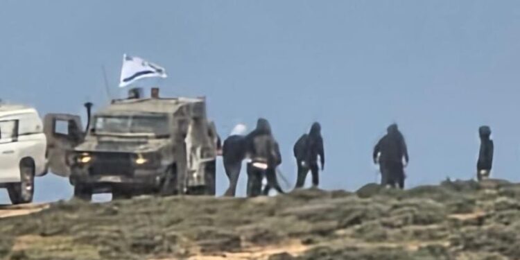 اعتداءات المستوطنين تتصاعد شمال شرق رام الله تحت حماية الاحتلال