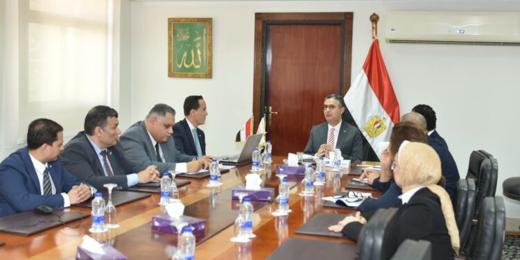 وزير التموين والتجارة الداخلية يتابع جهود جهاز تنمية التجارة الداخلية في التحول الرقمي