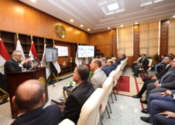 وزير العدل يدشن منظومة الربط الإلكتروني لتعليق الخدمات الحكومية للممتنعين عن سداد النفقة بمحكمة شمال القاهرة ويؤكد: لا تهاون في حقوق الأسرة