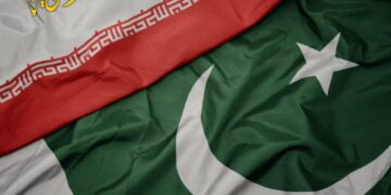 إيران تنفي إرسال أي وفد إلى باكستان وتصف التقارير الإعلامية بـ”المضللة”