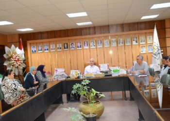 «سفراء الانتماء».. مبادرة جديدة بجامعة أسيوط لربط الطلاب بالمشروعات القومية