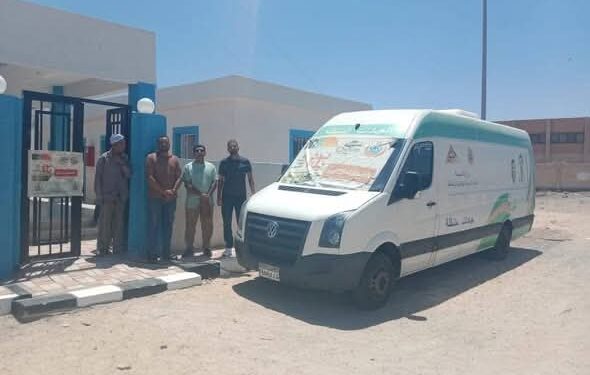 انطلاق فعاليات القافلة الطبية ضمن مبادرة رئيس الجمهورية “حياة كريمة” بقرية أم الحويطات جنوب مدينة سفاجا.