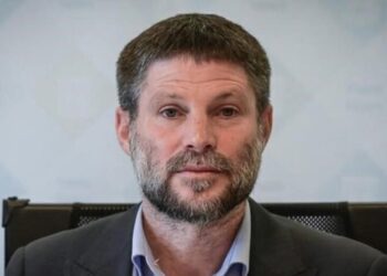 سموتريتش يدعو لتوسيع حدود إسرائيل ويصعّد ضد الفلسطينيين بوصفهم “محور الشر”