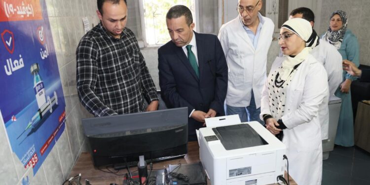 محافظ المنوفية يحيل 6 من العاملين بالمركز الصحى بشبين الكوم للتحقيق لتغيبهم