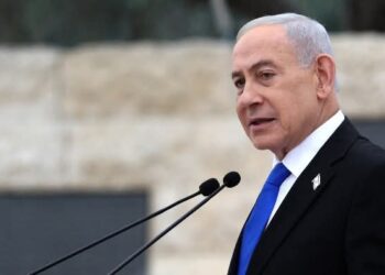 «معاريف» تفتح النار على نتنياهو: يقود إسرائيل إلى أكبر كارثة في تاريخها ويُسرّع خراب «الهيكل الثالث»