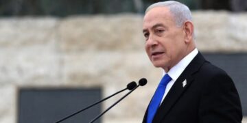 «معاريف» تفتح النار على نتنياهو: يقود إسرائيل إلى أكبر كارثة في تاريخها ويُسرّع خراب «الهيكل الثالث»