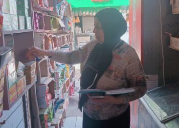 تموين القليوبية يحبط بيع ما يزيد عن ( ربع طن ) دقيق مدعم الخانكة بغرض البيع بالسوق السوداء