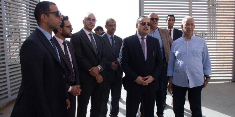 وزير التعليم العالي يتفقد الحرم الجديد لجامعة سنجور بمدينة برج العرب بحضور الأستاذ الدكتور هانى هلال رئيس الجامعه وزير التعليم العالي الأسبق