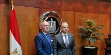 سفير التشيك بمصر يلتقى وزير الاستثمار والتجارة الخارجية