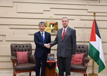 السفير دياب اللوح يستقبل نظيره الصيني بالقاهرة ويؤكد عمق العلاقات الثنائية والدعم المتبادل