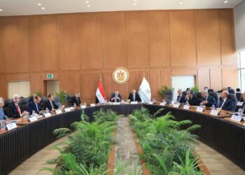 رئيس جامعة المنوفية يشارك في اجتماع المجلس الأعلى للجامعات بالعاصمة الإدارية