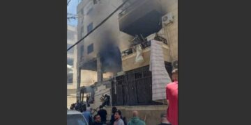 غارة إسرائيلية على بيروت تستهدف قائد الصواريخ في حزب الله( فيديو )
