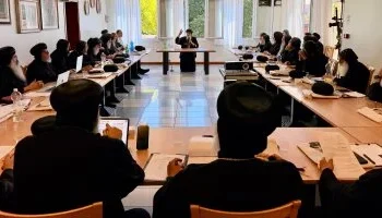 البابا تواضروس يؤكد أهمية الأبوة فى الخدمة الكنسية