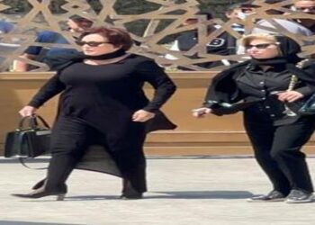 لبلبة وهالة سرحان أول الحاضرين في جنازة هاني شاكر