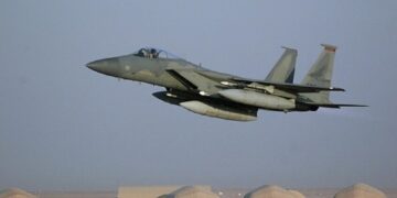 السعودية توضح حقيقة فتح دول خليجية مجالها الجوي أمام القوات الأمريكية ضد إيران