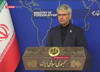 طهران تدين انتهاك واشنطن لوقف إطلاق النار وتعرب عن تضامنها مع سلطنة عمان