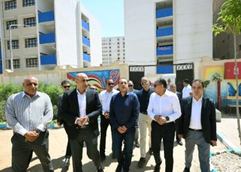 في إطار جولته اليوم بمحافظة الجيزة:رئيس الوزراء يزور مجمع مدارس الجمهورية الجديدة ببولاق الدكرور