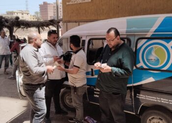مياه الشرب بالجيزة: الانتهاء من إصلاح تسريب خط المياه الرئيسي بشارع ربيع الجيزي وعودة الخدمة تدريجيًا