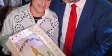 مشنقة على كعكة عيد الميلاد زوجة إيتمار بن غفير تحتفل بإعدام الأسرى الفلسطينيين برمز صادم