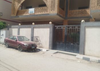 أشتعال أزمة مشكلات مدينة شبين القناطر أحدى مدن القليوبية مشروعات متوقفة وطرق متهالكة وعدم تطهير الترع وخدمات غائبة