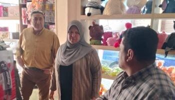 تنفيذ 11 قرار غلق للمحال غير المرخصة بشارع الشهيد جودة بتلا فى المنوفية