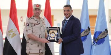 محافظ البحر الأحمر يستقبل قائد قوات الدفاع الشعبي والعسكري