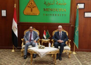 رئيس جامعة المنوفية يستقبل وفد ضمان الجودة لاعتماد برنامجي الكيمياء والجيولوجيا بكلية العلوم