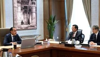 رئيس الوزراء يستقبل رئيس وكالة أنباء شينخوا الصينية والوفد المرافق له