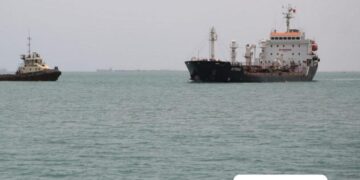تصعيد خطير في الخليج.. الاستيلاء على سفينة قرب الفجيرة وتوجيهها نحو المياه الإيرانية