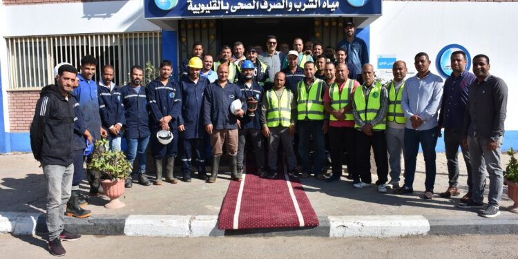 رئيس شركة مياه الشرب بالقليوبية” يقود خطة شاملة لتطوير الخدمات.. انتهاء مشروعات “حياة كريمة” ومحاصرة الفاقد ورفع جاهزية التشغيل والصيانة