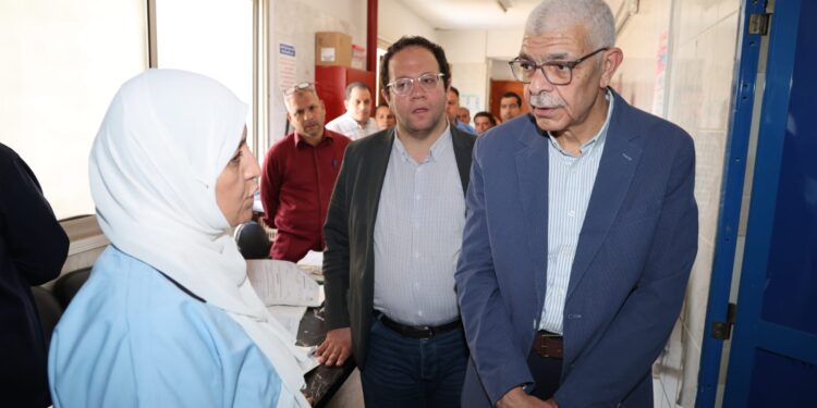 رئيس جامعة المنوفية يتفقد مستشفى منشأة سلطان الجامعي لمتابعة انتظام العمل وجودة الخدمات الطبية