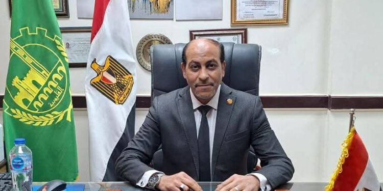 تموين القليوبية ضبط كمية ٨٠٠ كجم من الدقيق البلدي المدعم بأحد المخازن بناحية دملو قبل بيعهم بالسوق السوداء