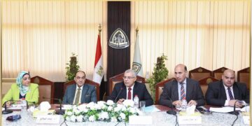 مجلس جامعة الزقازيق يُهنِّئ القيادة السياسية بعيد الأضحى المبارك ويُقرُّ حزمة قرارات لتعزيز الرعاية الصحية