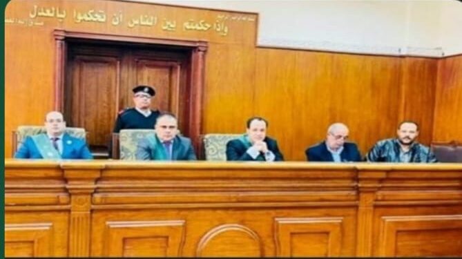 جنايات البحر الأحمر تقضي بالسجن المؤبد لقاتل ابنه وتقطيع جثته وإشعال النيران بها بسفاجا