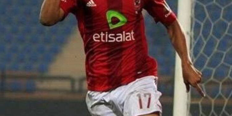 نجم الأهلي يطالب مجلس الأحمر بالتعاقد مع مدير تعاقدات بيراميدز