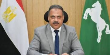 المهندس حازم الأشموني محافظ الشرقية يعلن عن صرف منحتين للعمالة غير المنتظمة بقيمة ٣٠٠٠ جنيهاً لكل عامل من خلال مكاتب البريد بإجمالي ٣٢ مليون و٣٥٨ ألف جنيهاً