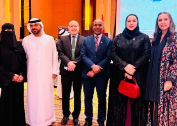 سفارة نيبال في أبوظبي تحتفي بـ”يوم جبل إيفرست” وتكرّم أبطال الإمارات كأول فريق عربي يتسلق أعلى قمة في العالم.