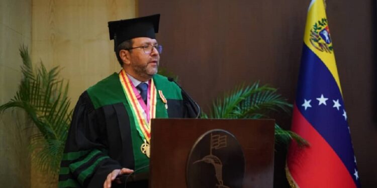 فنزويلا تعلن عن تأسيس جامعة بوليفارية لدبلوماسية السلام
