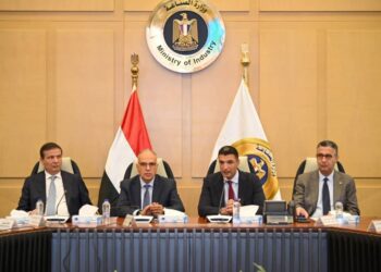 4 وزارات تشكل لجنة لإدارة البصمة المائية بالصناعات الغذائية وترشيد استهلاك المياه