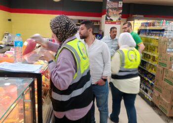 حملات مشتركة بين التموين وسلامة الغذاء بالقليوبية للمرور على جميع المحلات التجارية و المواد الغذائية و الأسواق حفاظاً على صحة المواطن