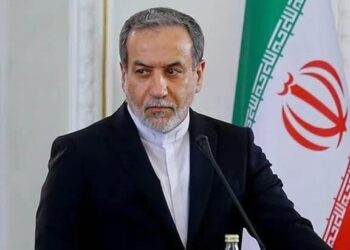 إيران تهاجم تصريحات الرئيس اللبناني: أنقذ لبنان من عدوك الحقيقي