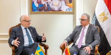 رئيس الهيئة العامة للمنطقة الاقتصادية لقناة السويس، يستقبل سفير السويد لدى القاهرة