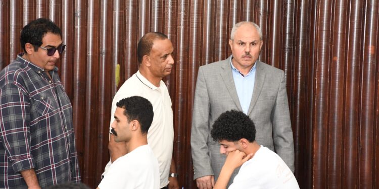 16 لجنة تستقبل 425 طالبًا بالمستوى الرابع… متابعة ميدانية لسير الامتحانات بكلية علوم الرياضة جامعة قناة السويس